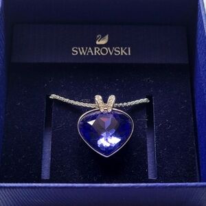 Swarovski sapphire color heart necklace